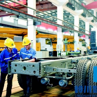 搅拌车生产流水线