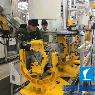 发动机组装流水线